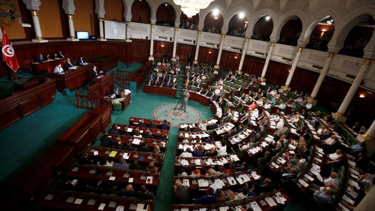 برلمان تونس يرفض خطة حكومية لإصدار سندات تصل إلى 800 مليون دولار