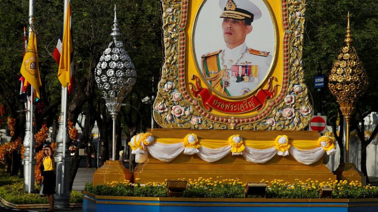 Thai king conducts final rituals before coronation; to pardon prisoners