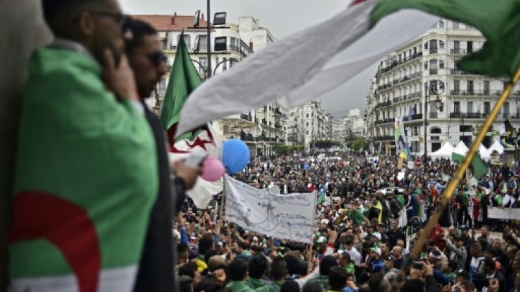 Manifestation d'Algériens contre le régime le 3 mai 2019 à Alger