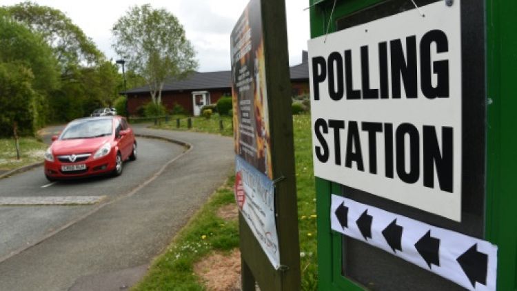 Royaume-Uni : sérieux revers aux élections locales pour les conservateurs 