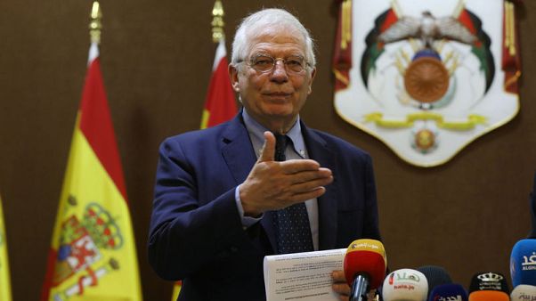 إسبانيا تقول إنها لن تسمح بتحويل سفارتها في فنزويلا إلى مركز للنشاط السياسي إسبانيا تقول إنها لن تسمح بتحويل سفارتها في فنزويلا إلى مركز للنشاط السياسي