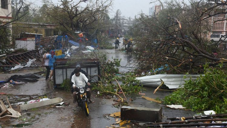 Cyclone hits Bangladesh after battering India, mass evacuations save lives