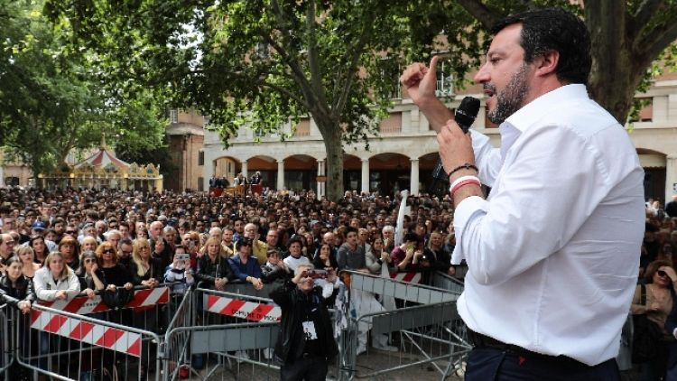 Salvini, fascicolo a tribunale ministri