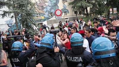 Scontri a Modena, tre denunciati Scontri a Modena, tre denunciati