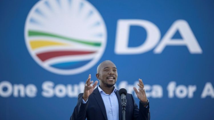 Afrique du Sud: le principal parti d'opposition appelle à "donner une chance au changement"