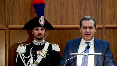 De Magistris, con Salvini Paese violento De Magistris, con Salvini Paese violento