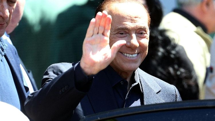 Berlusconi, trovare nuova maggioranza