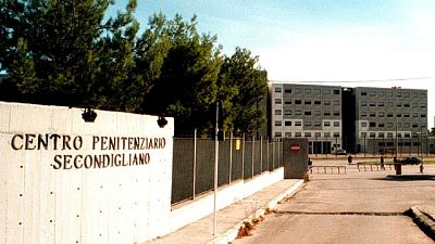 Carceri, droga e cellulari nelle scarpe Carceri, droga e cellulari nelle scarpe