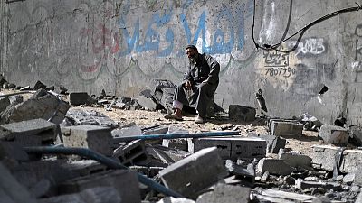 السلطة الفلسطينية وحركة حماس ترحبان بالدعم المالي القطري