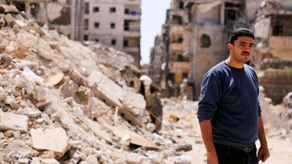 العيش وسط الأنقاض على خط الجبهة القديم في حلب السورية العيش وسط الأنقاض على خط الجبهة القديم في حلب السورية