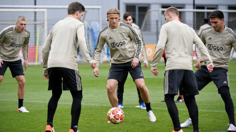 Ajax 'confident, fit and eager' for Spurs match, coach Ten Hag says