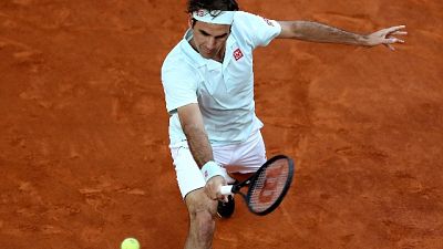 Tennis: Madrid, Federer torna e vince Tennis: Madrid, Federer torna e vince