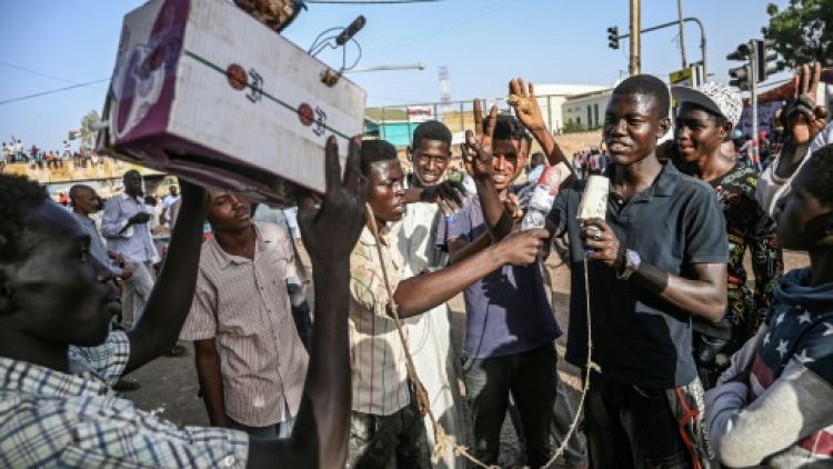 Soudan: les médias d'Etat raillés pour leur couverture des manifestations
