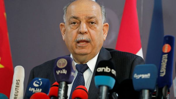 وزير النفط: العراق يتوقع اتفاقا مع إكسون وبتروتشاينا "قريبا جدا" وزير النفط: العراق يتوقع اتفاقا مع إكسون وبتروتشاينا "قريبا جدا"