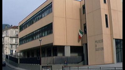 Maltrattamenti in casa riposo: 2 arresti Maltrattamenti in casa riposo: 2 arresti