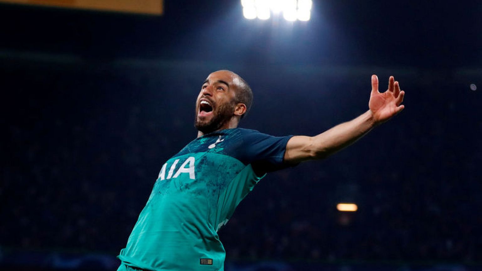 Moura hat-trick puts Tottenham into Champions League final