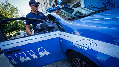 Invalido percosso e ricattato, 4 arresti Invalido percosso e ricattato, 4 arresti