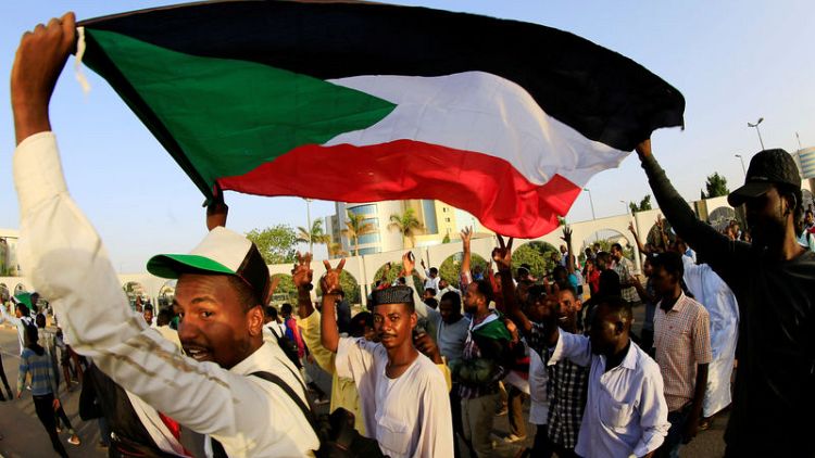 Sudanese protesters dig in at sit-in site during Muslim fasting month