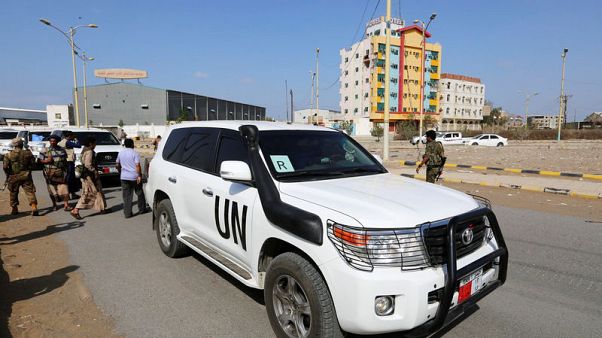 شاهد: بدء انسحاب الحوثيين من ميناءين في الحديدة شاهد: بدء انسحاب الحوثيين من ميناءين في الحديدة