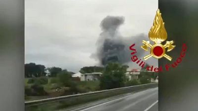 Fiamme in deposito di rifiuti speciali Fiamme in deposito di rifiuti speciali