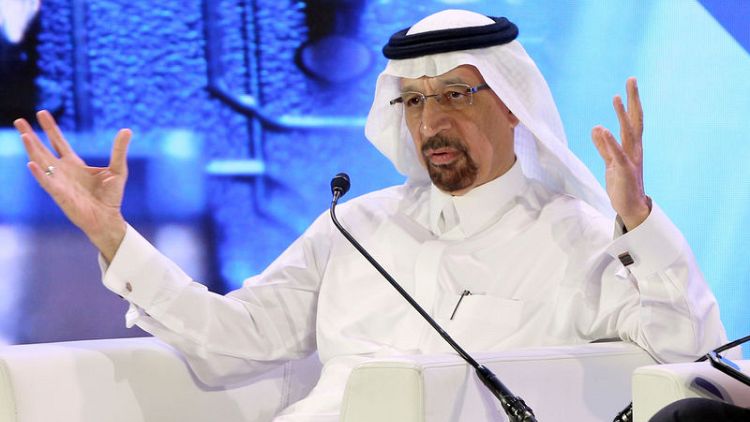 وزير الطاقة السعودي يقول إن ناقلتي نفط سعوديتين تعرضتا لهجوم قرب الإمارات