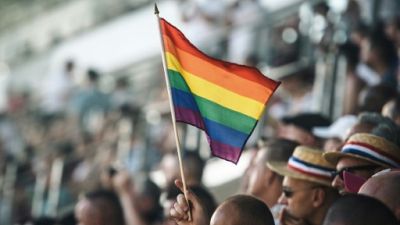 Brassards arc-en-ciel, signalement de dérapages: la LFP agit contre l'homophobie
