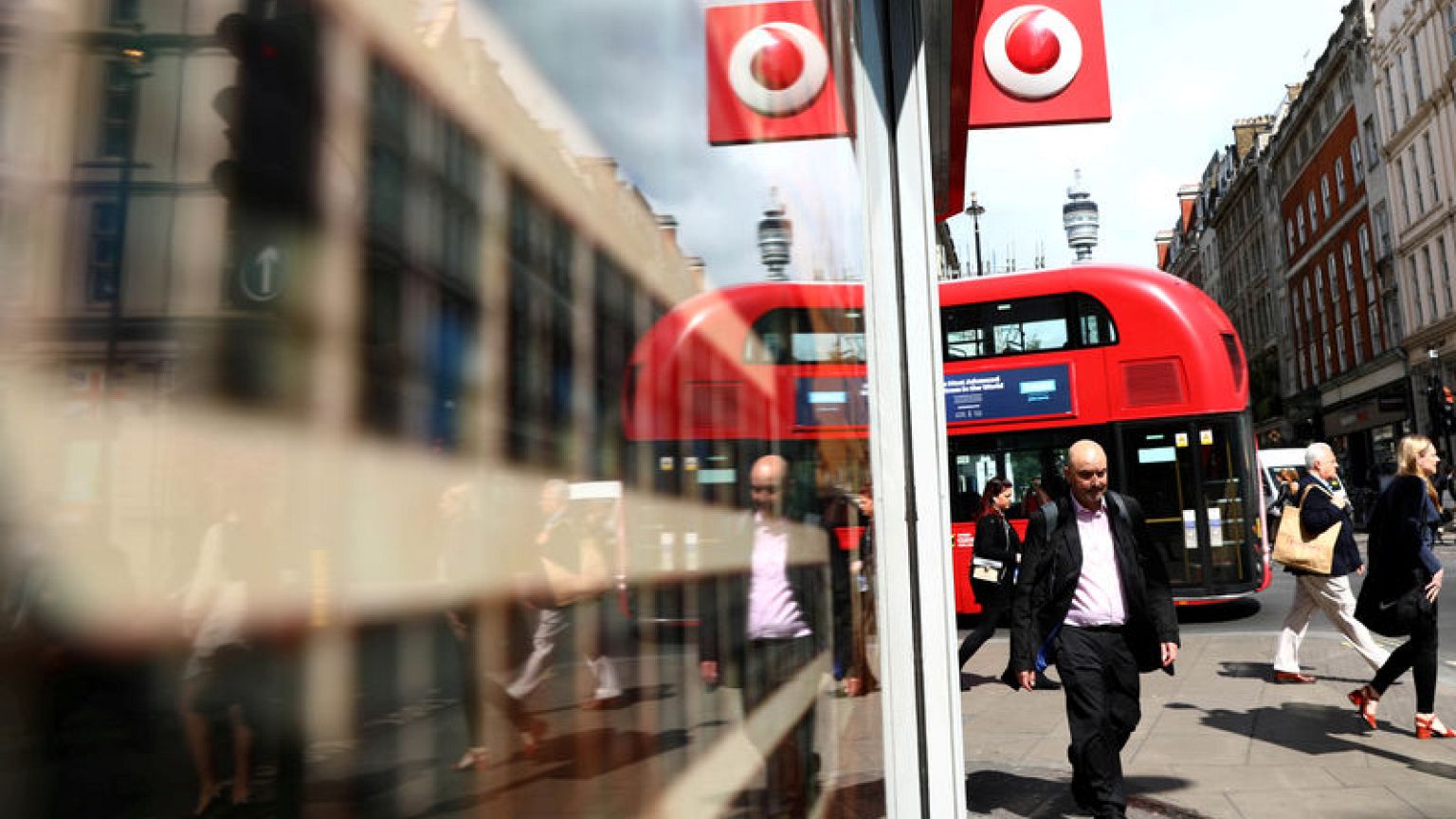 Vodafone offloads New Zealand business to Brookfield, Infratil for $2.36 billion