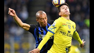 Cori contro napoletani a San Siro Cori contro napoletani a San Siro