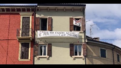 Striscione a Verona contro Salvini Striscione a Verona contro Salvini