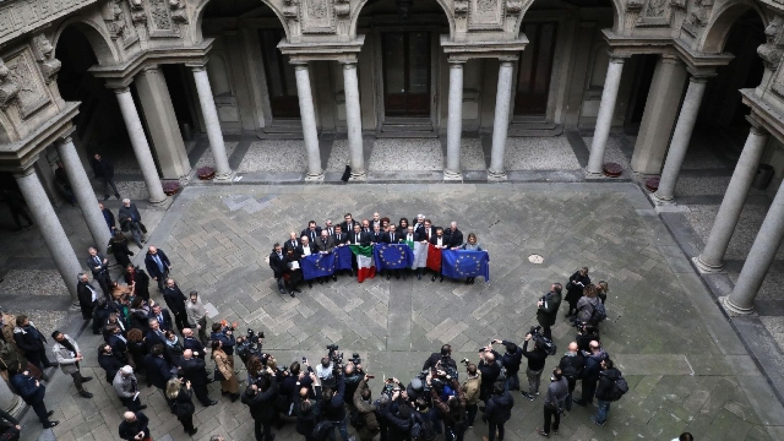 Convegno antifascista vicino raduno Lega