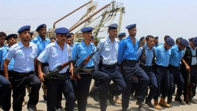 Yémen: les rebelles ont remis le contrôle des ports de Hodeida à la "garde côtière" (ONU) Yémen: les rebelles ont remis le contrôle des ports de Hodeida à la "garde côtière" (ONU)
