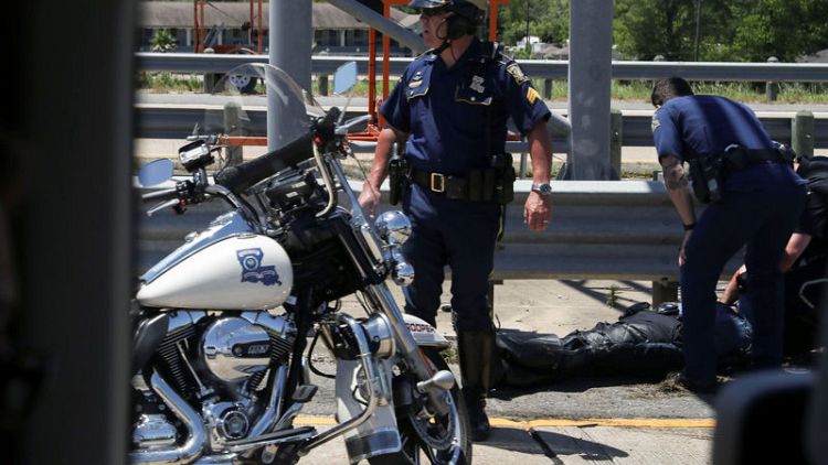أفراد الشرطة المرافقون لركب سيارات ترامب يتعرضون لحادث