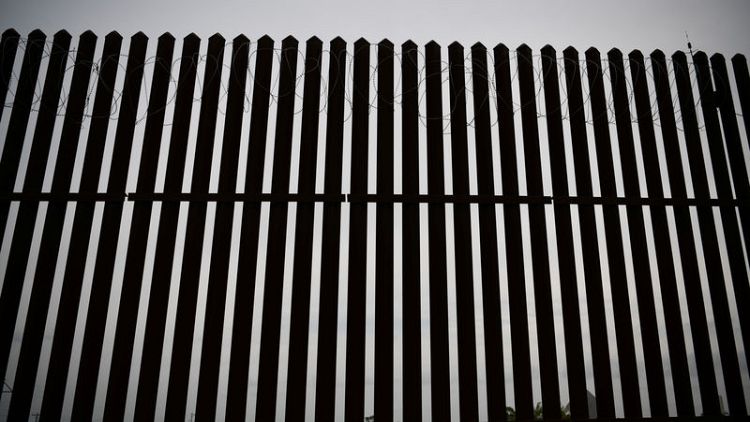 U.S. plans to send transportation security staff to U.S.-Mexico border - CNN
