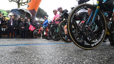 Giro: rischio meteo, tempo neutralizzato Giro: rischio meteo, tempo neutralizzato