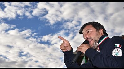 Striscione anti Salvini, denunciato Striscione anti Salvini, denunciato