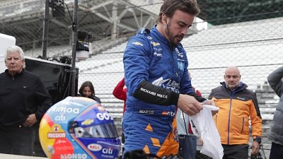 500 miglia: incidente Alonso, è illeso 500 miglia: incidente Alonso, è illeso