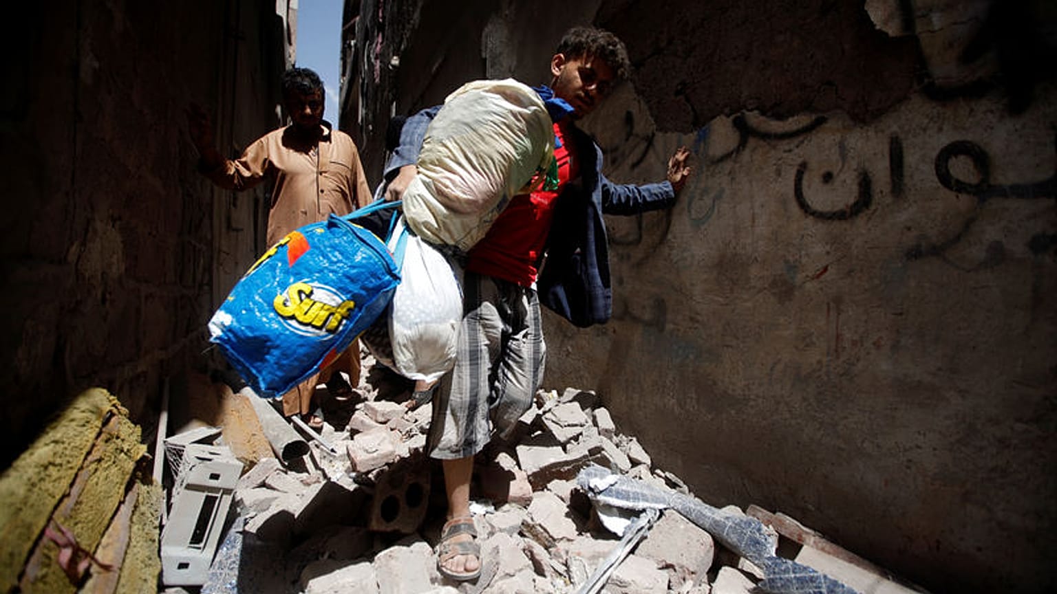 Saudi-led coalition in Yemen strikes Sanaa, casualties reported