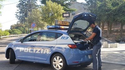 Sigilli a discarica abusiva nel pascolo Sigilli a discarica abusiva nel pascolo