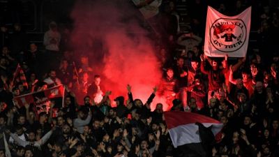 Des supporters de Nice lors d'un match à Nîmes, le 10 novembre 2018 Des supporters de Nice lors d'un match à Nîmes, le 10 novembre 2018