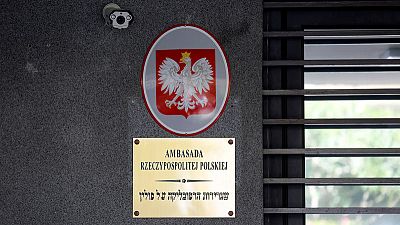 توجيه اتهامات لإسرائيلي بالاعتداء بعد أن بصق على السفير البولندي