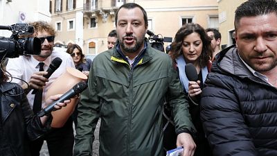 Salvini, non rispondo agli insulti Salvini, non rispondo agli insulti
