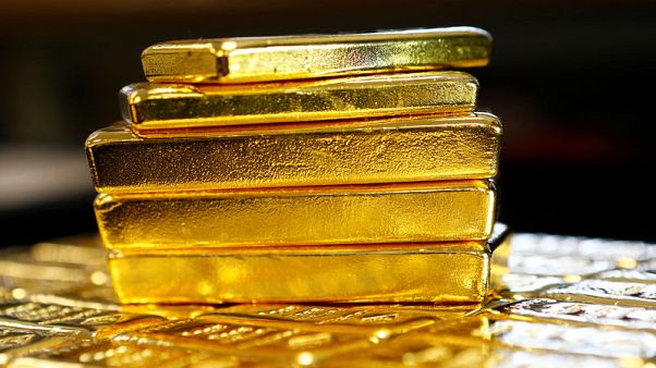 الذهب يهبط لأدنى مستوى في أسبوعين ويسجل أكبر خسارة أسبوعية في شهر الذهب يهبط لأدنى مستوى في أسبوعين ويسجل أكبر خسارة أسبوعية في شهر