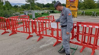 Cassonetti vecchi ammassati,una denuncia Cassonetti vecchi ammassati,una denuncia
