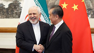 الصين تعلن دعمها لإيران وسط تصاعد التوتر مع أمريكا