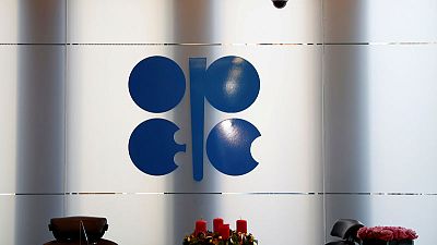 مصدران: التزام أوبك وحلفائها بتخفيضات إمدادات النفط في أبريل بلغ 168%