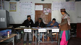 استطلاع لآراء الناخبين في الهند يشير إلى فوز ساحق لرئيس الوزراء مودي