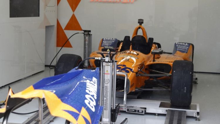 Motor racing - Former F1 champion Alonso fails to qualify for Indy 500