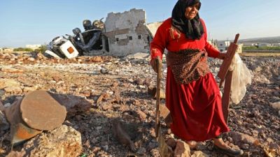 Syrie: au moins 10 civils tués dans des frappes russes sur Idleb Syrie: au moins 10 civils tués dans des frappes russes sur Idleb
