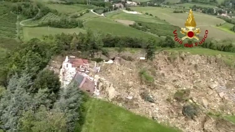 Frana nel Bolognese fa crollare una casa