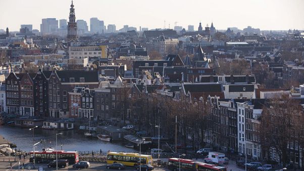 The Netherlands becomes first triple-A rated sovereign to launch green bond The Netherlands becomes first triple-A rated sovereign to launch green bond